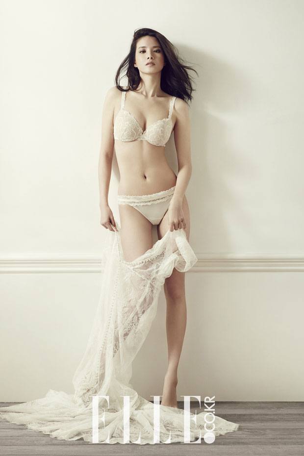 Actress Lee Ji Yeon Is Innocently Sexy In Lingerie Pictorial For Elle 7634