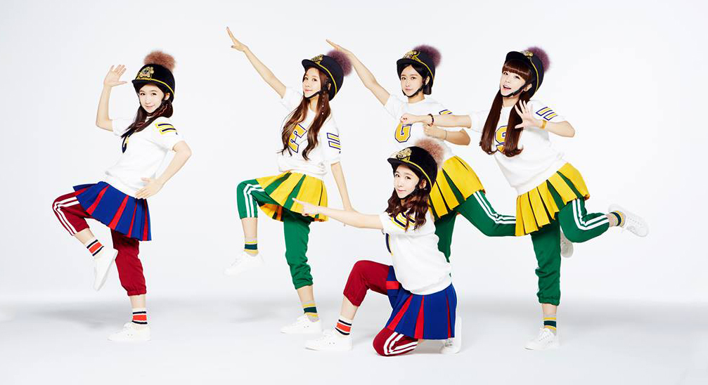 CRAYON POP, Jul 22, 2015 : Kawasaki, Japan : Korean girl group Crayon Pop  perform during the promotion event for their new single ra ri ru re at  Lazona Kawasaki Plaza in