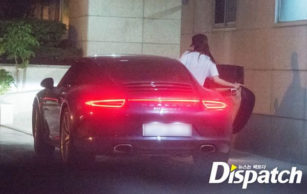 Dispatch retaliates with additional photos of Lee Jong Suk and Park