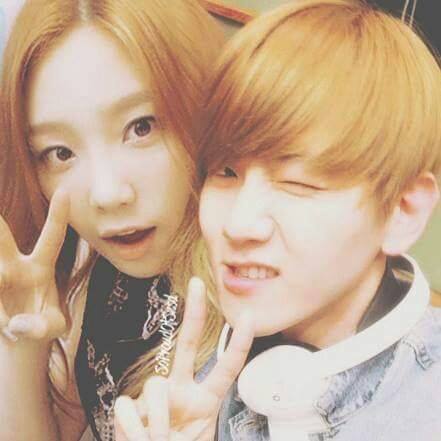 baekhyun and taeyeon selca