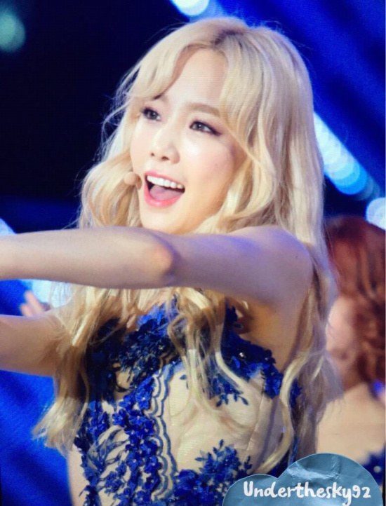 Netizens praise Taeyeon for her beauty and personality at recent fan event