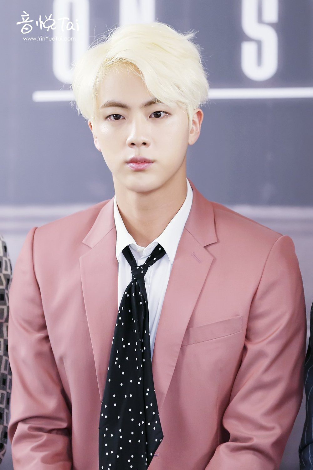 TRENDING] The 11 Male K-Pop Idols Who Look Like Asian ROYALTY - Koreaboo