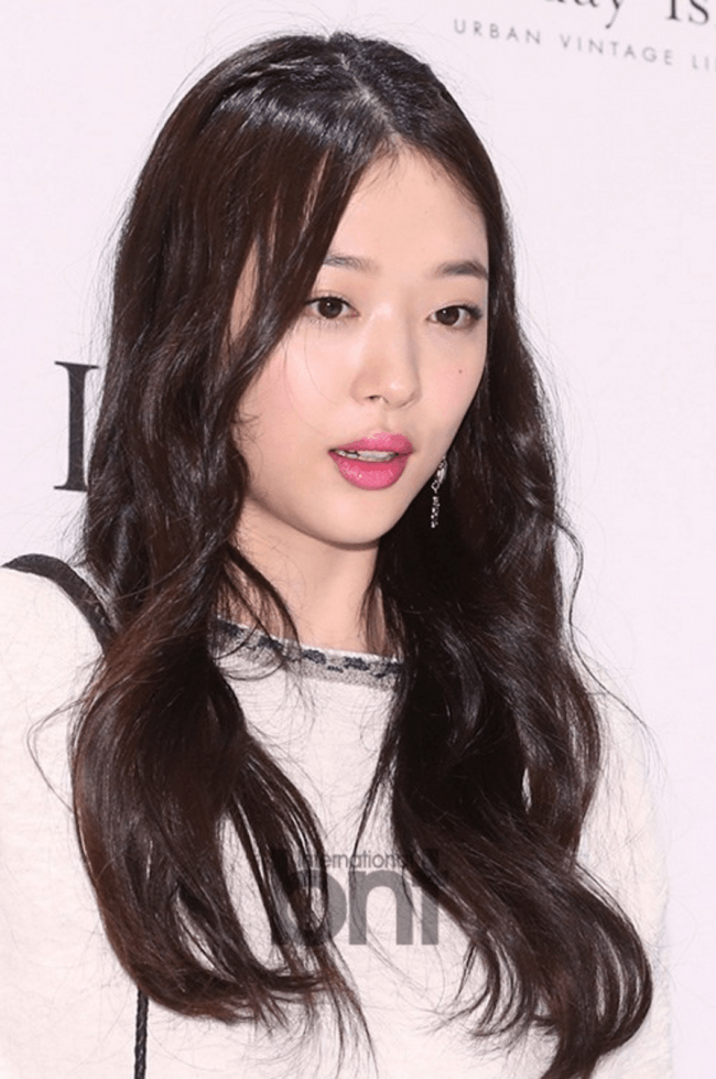 Fans Claim Former f(x) Member Sulli's Visuals Have EVOLVED Over The ...