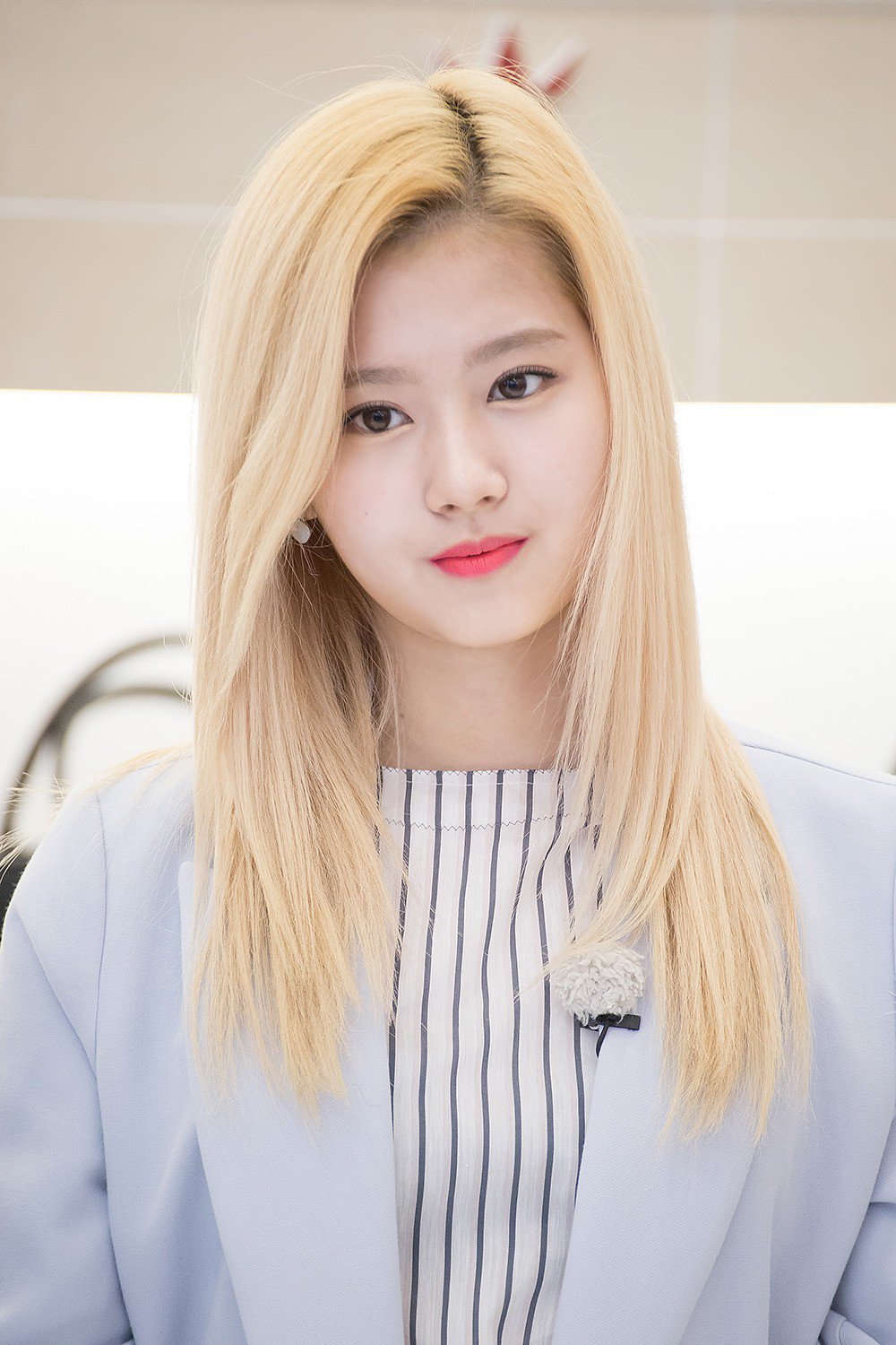 These 26 Hi Res Photos Of Twice S Sana Prove She S The Visual You Ve Been Waiting For Koreaboo