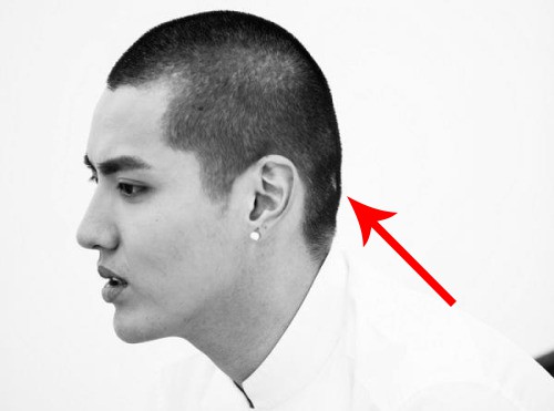 Former EXO member Wu Yi Fan spotted entering Korea - Koreaboo