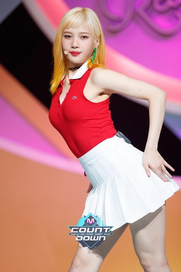 russian roulette - red velvet  Kpop fashion outfits, Kpop outfits, Dance  outfits