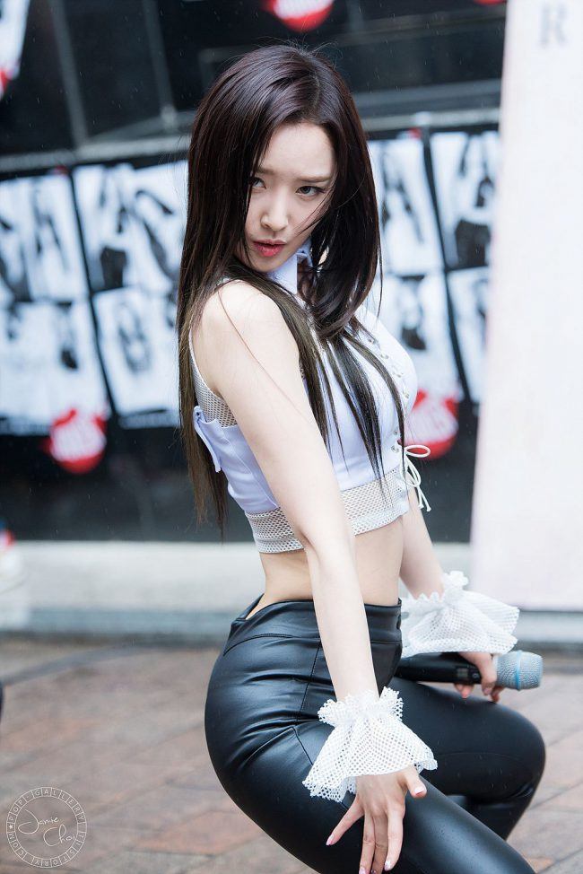 These Pictures Of Woohee Show She S One Of The Sexiest Women In Korea Koreaboo