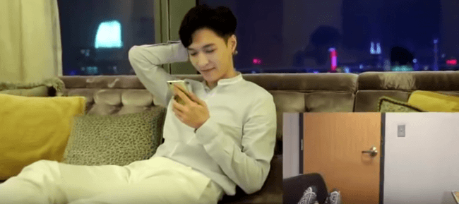 EXO's Lay Reacts to his fan overwhelmed with emotions from his music video/ Image Source: 