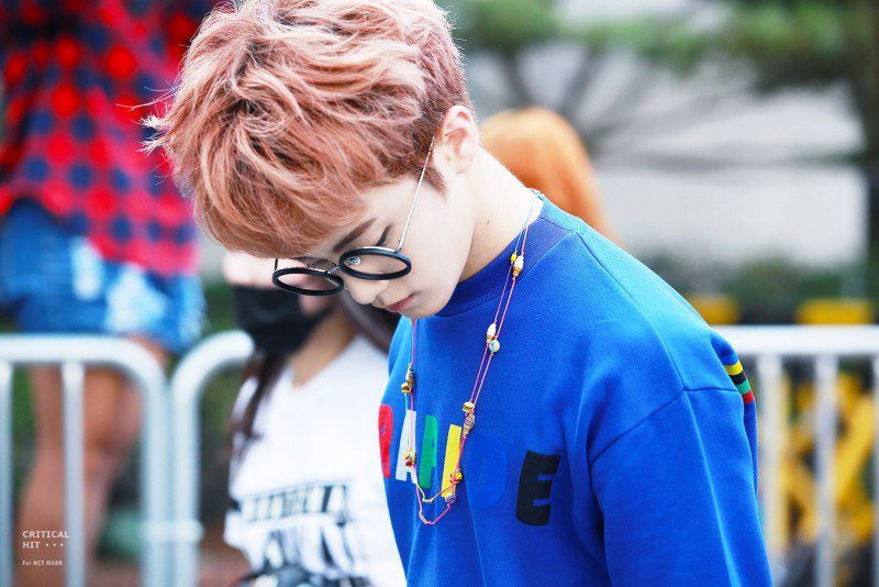 Fans Concerned Over Mark S Hair Condition After Multiple Style Changes Koreaboo