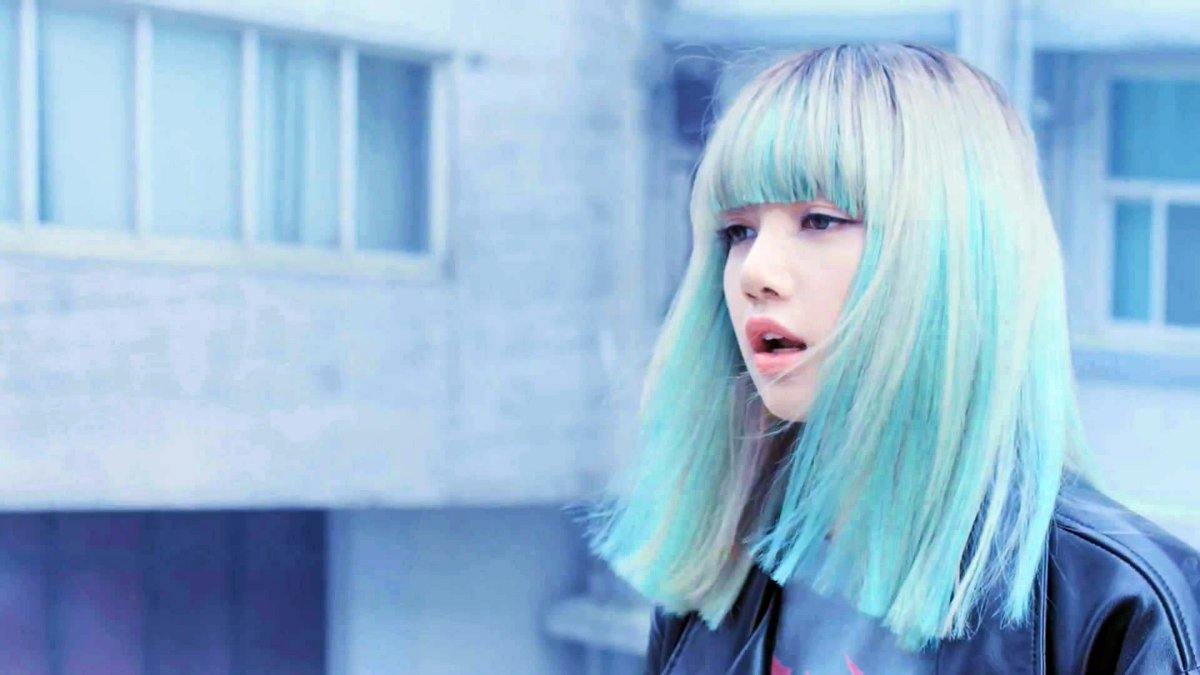 6. Lisa Blue Green Hair Transformation - wide 8