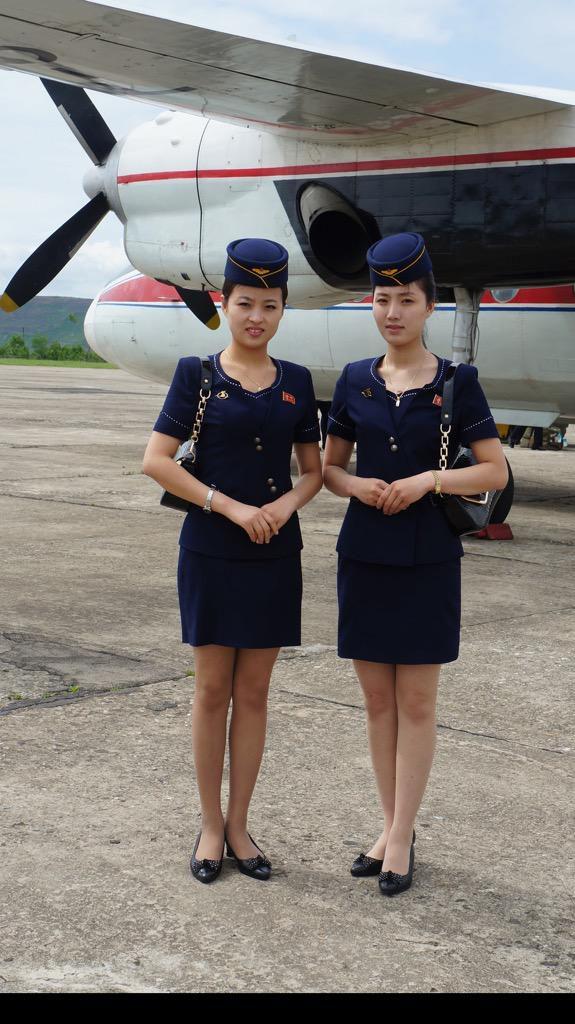 korean-airlines-flight-attendant-uniforms