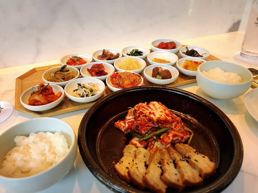 If You're A Fan of K-Pop and Food, SM Entertainment's Restaurant Is The  Place For You - Koreaboo