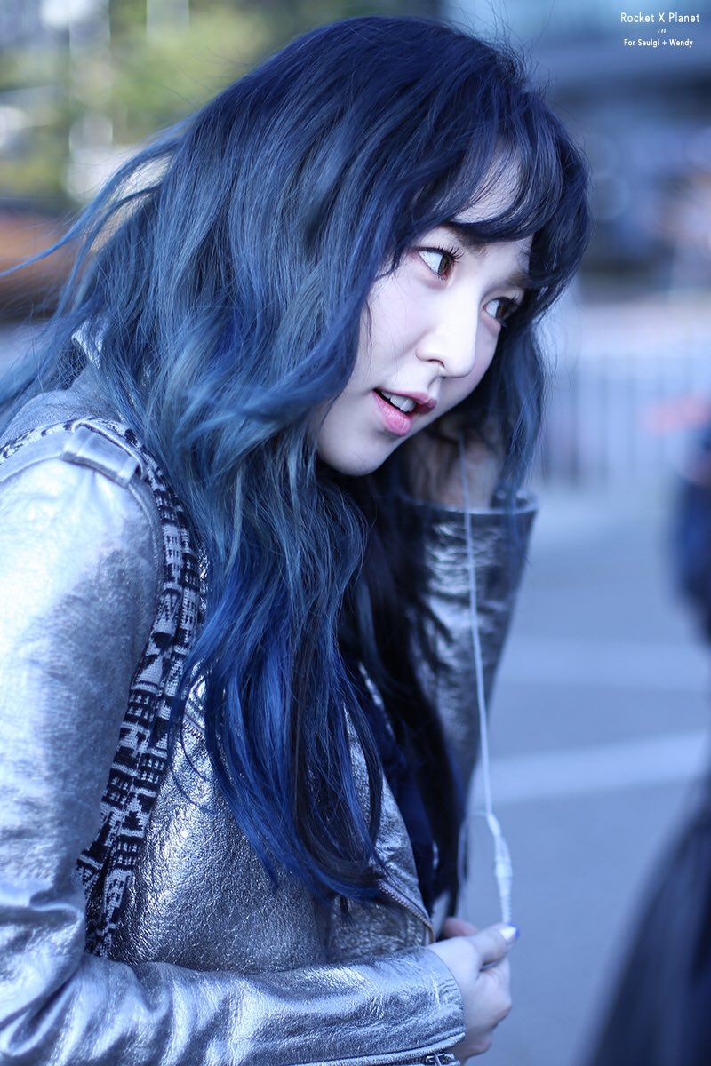 wendy-blue-hair