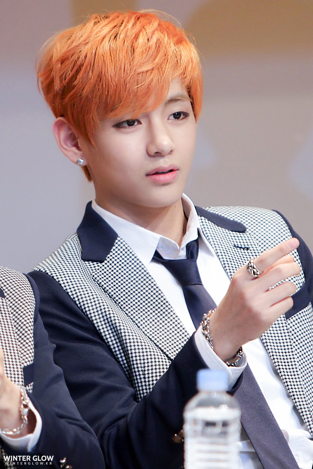 7 of BTS V's Most Outrageous Hair Colors - Koreaboo