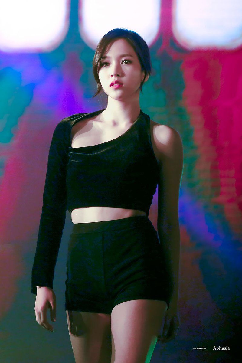 These Photos Prove How Graceful And Dramatic TWICE S Mina Is When Dancing Koreaboo