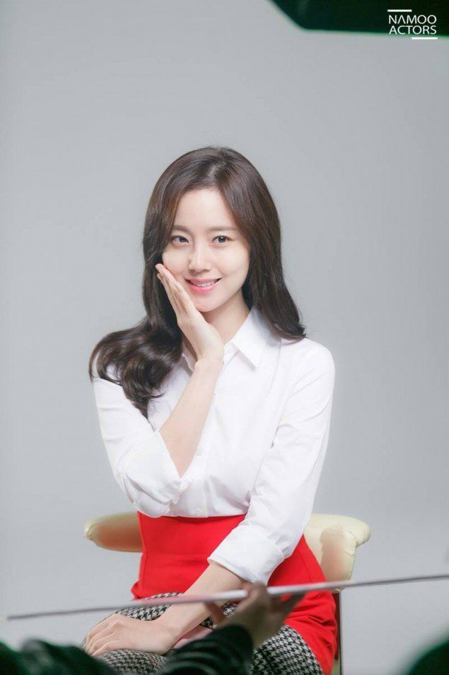 Moon Chae Won looks stunning in latest photoshoot - Koreaboo