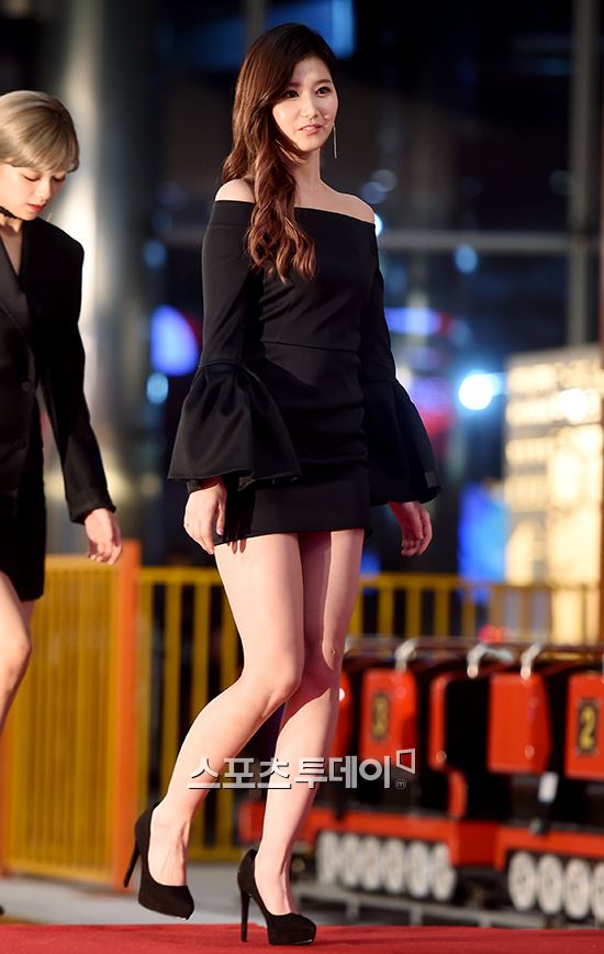 sana-velvet-4