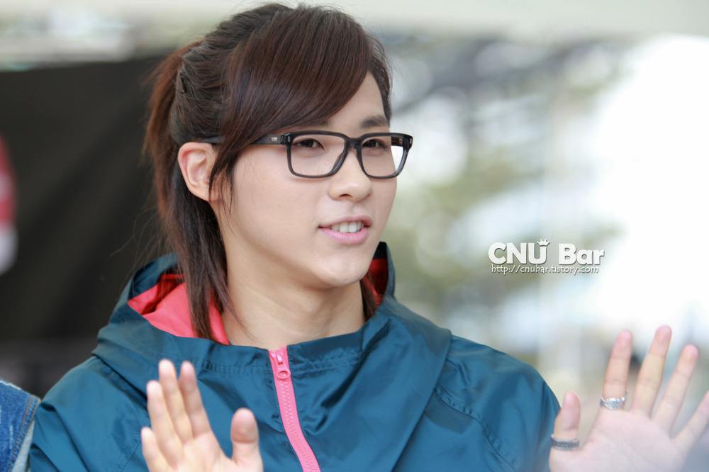 B1a4 Cnu Hairstyle