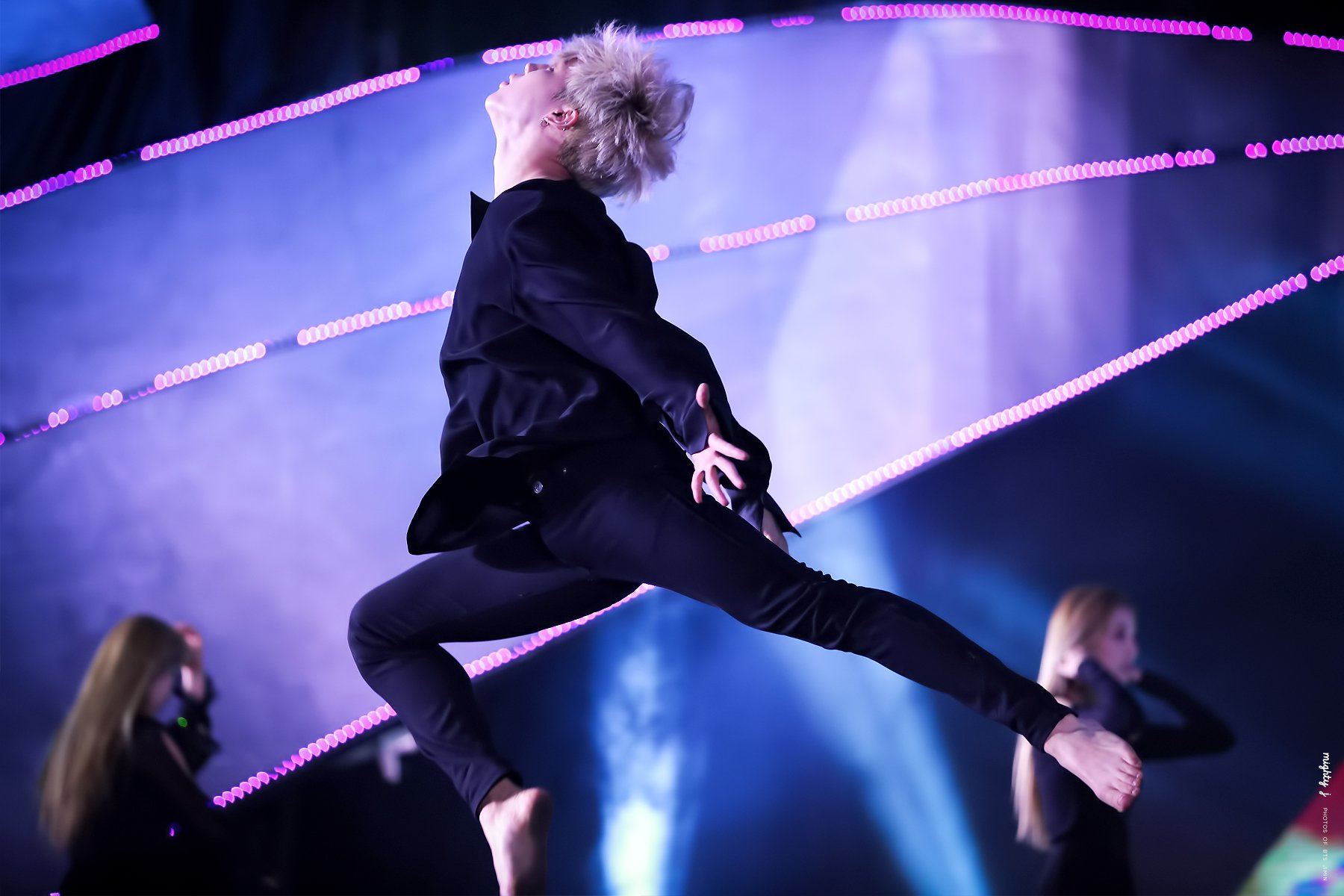 These 7 Photos Prove How Amazing Jimin Is At Dancing Koreaboo