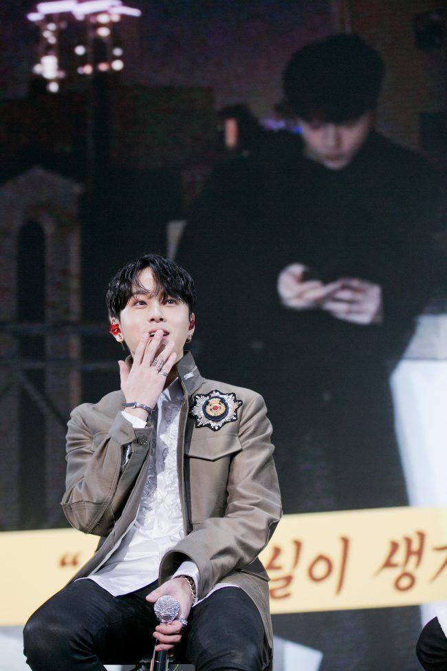 Junhyung spills on how his composition is going along