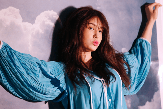 Somi Shows Off Her Best Visual Yet In This Photoshoot ...