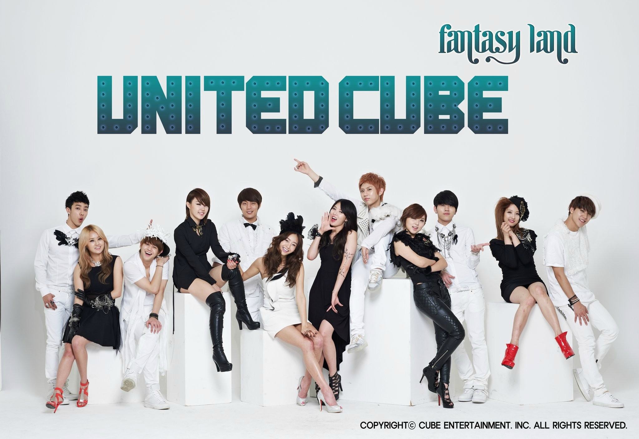 Куб кпоп. Cube Entertainment айдолы. Директор Cube Entertainment. Cube Entertainment группы. Cube Entertainment логотип.