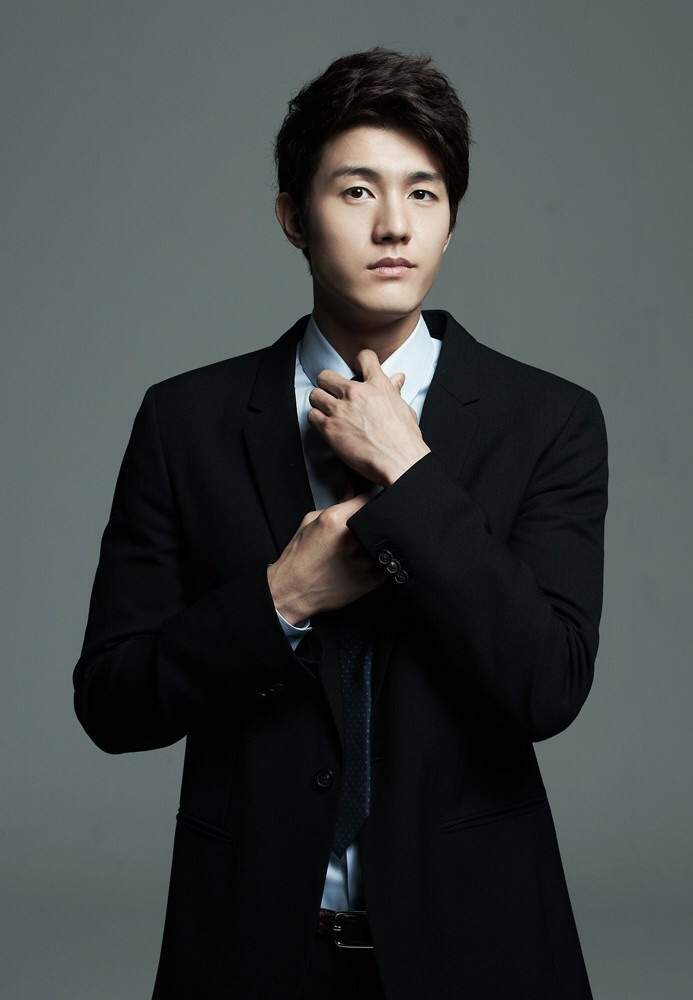 Ки. Lee ki Woo. Ли ки у (Lee ki Woo). Чжин Чхон ву. Ли Чон ки.