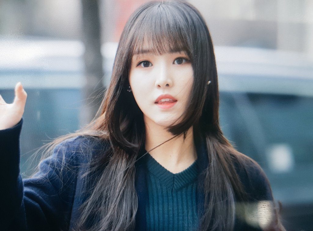This Is The Hottest New Hairstyle Trending Among Female Idols - Koreaboo