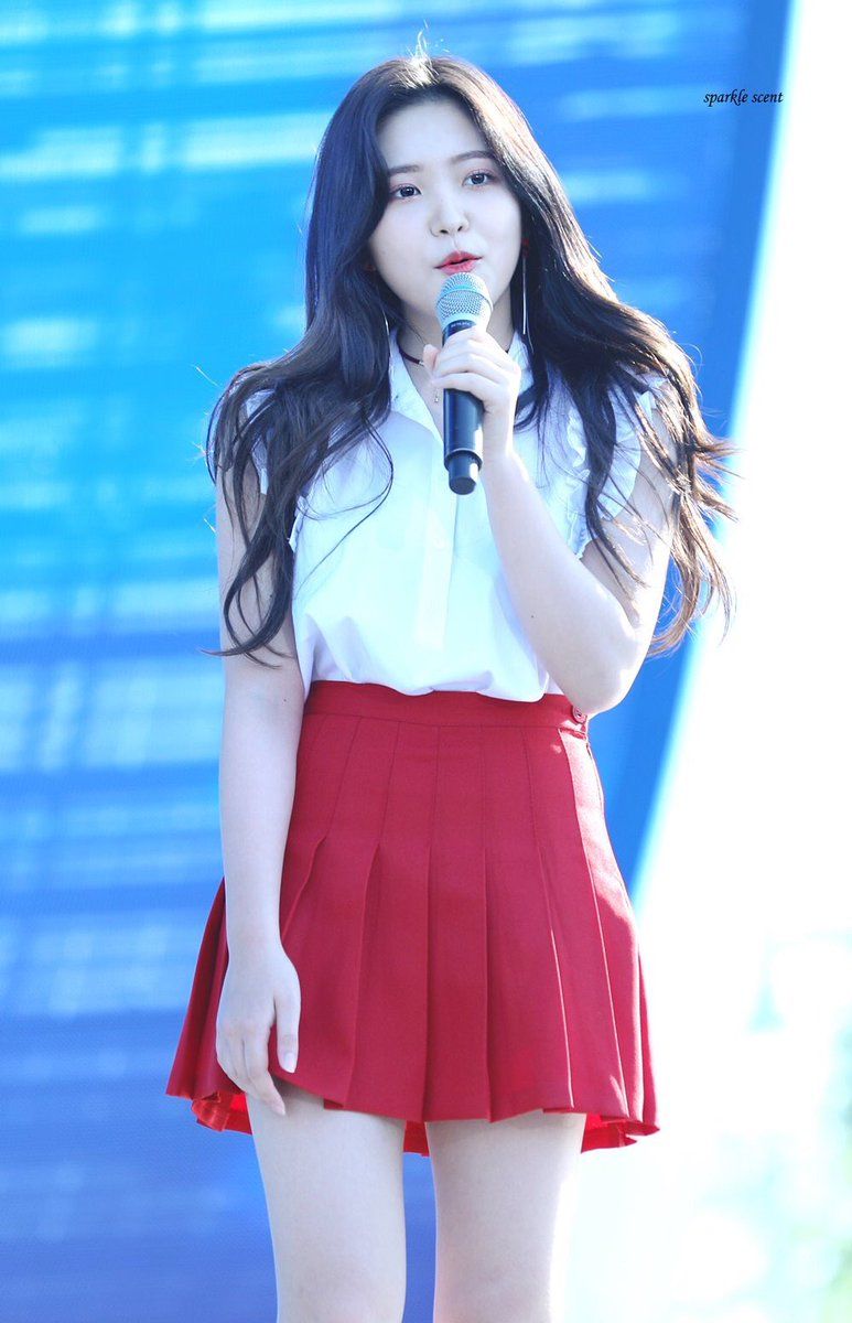 Red Velvet's Yeri recent mature looks make her even more beautiful ...