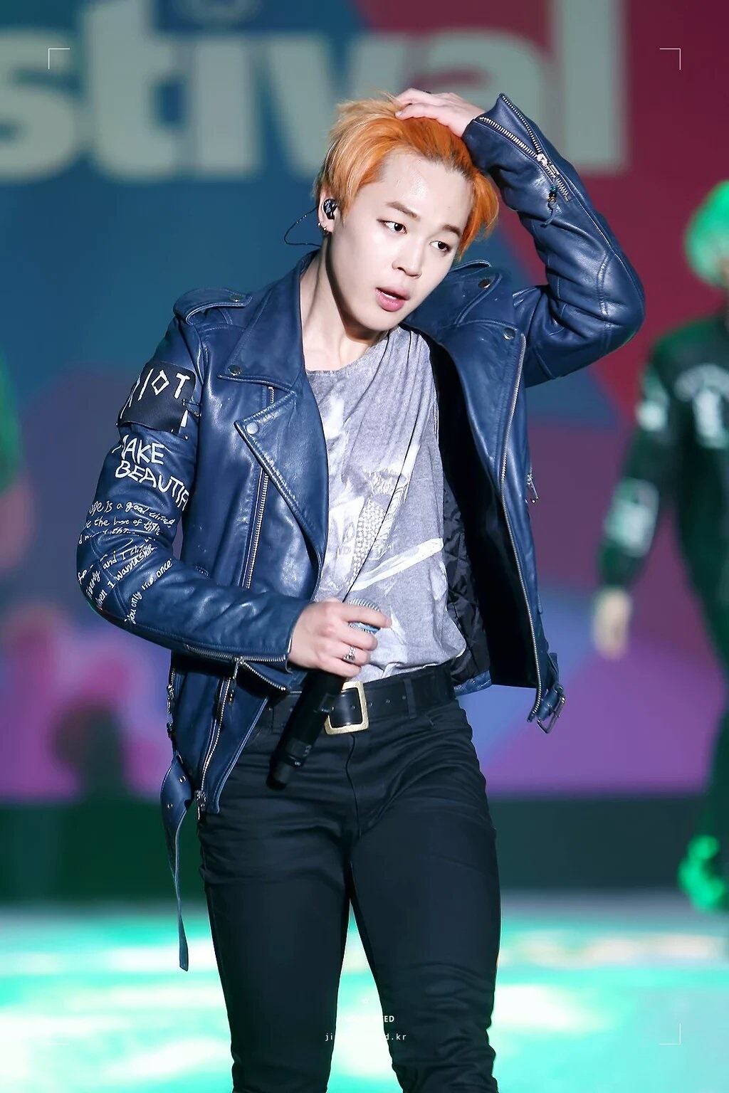 22 Pictures of BTS Jimin In Jeans You Didn't Know You Needed - Koreaboo