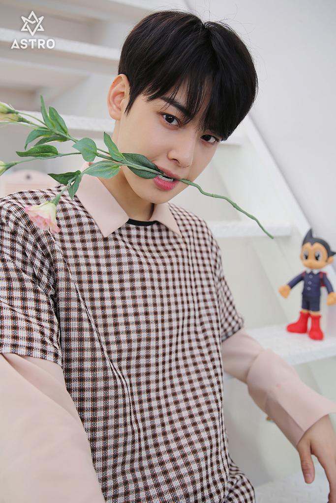 Just 51 Photos of ASTRO Cha Eunwoo That You Need In Your Day - Koreaboo