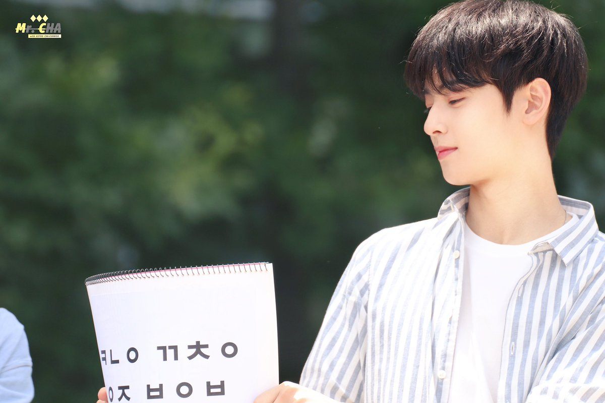 Just 51 Photos of ASTRO Cha Eunwoo That You Need In Your Day - Koreaboo