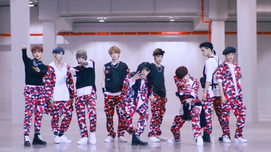 Red camo pants nct