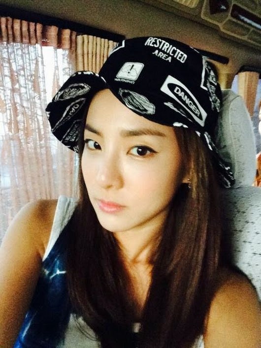 12 Artists Who Can Pull Off The Bucket Hat Trend - Koreaboo