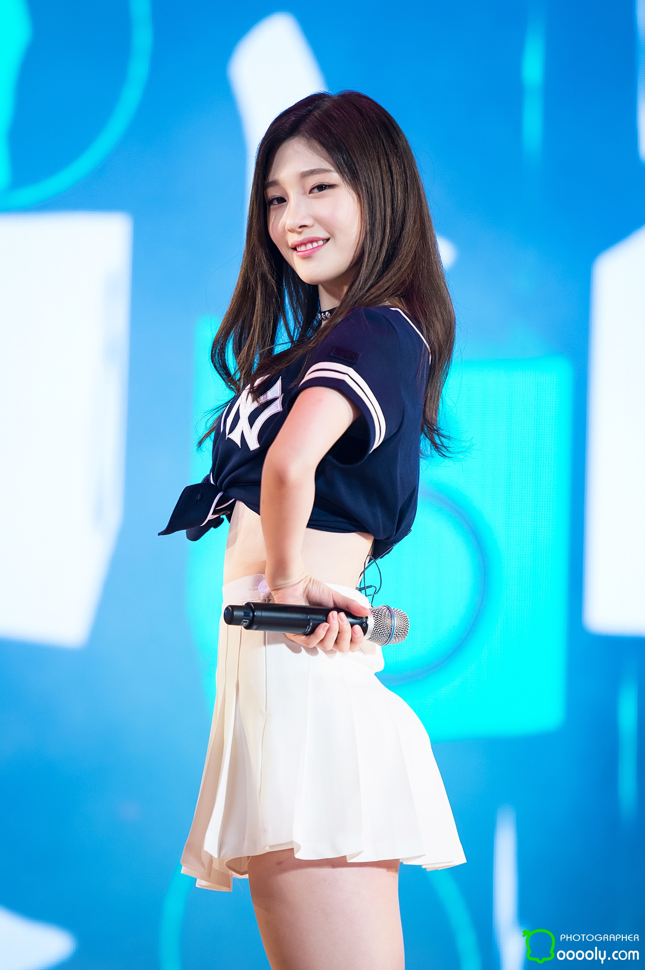 Female Idols With Some Of The Smallest Waistlines In The Industry Koreaboo