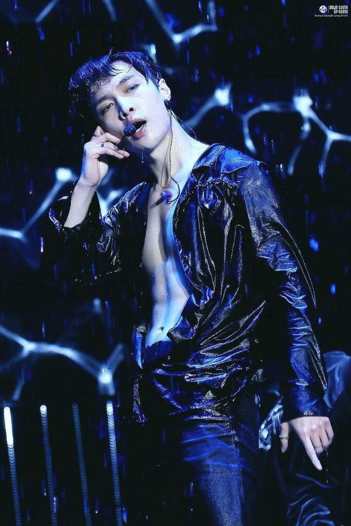 10 K-Pop Idols In Wet Shirts Guaranteed To Quench Your Thirst - Koreaboo