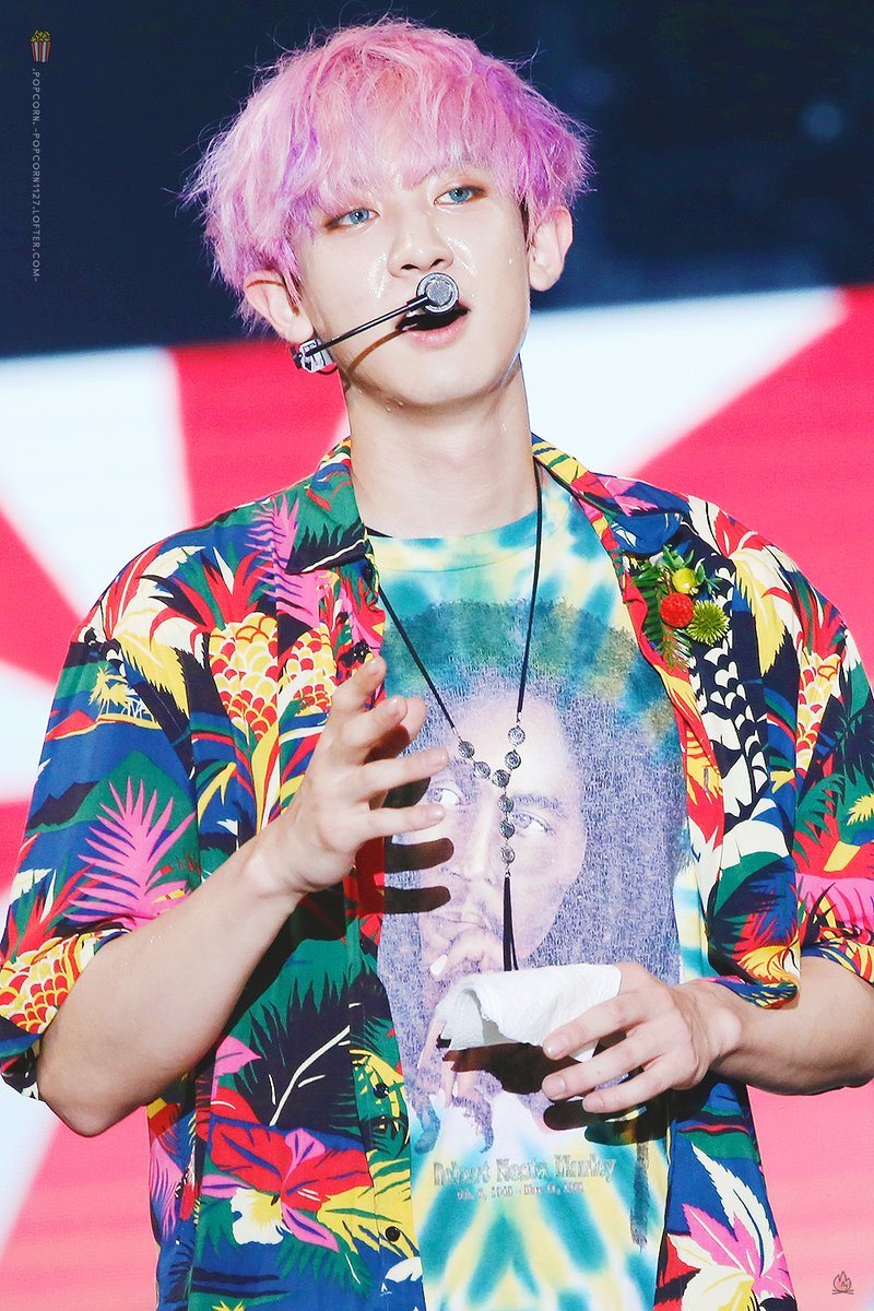 Everyone Can't Stop Staring At Chanyeol In These Blue Contacts - Koreaboo