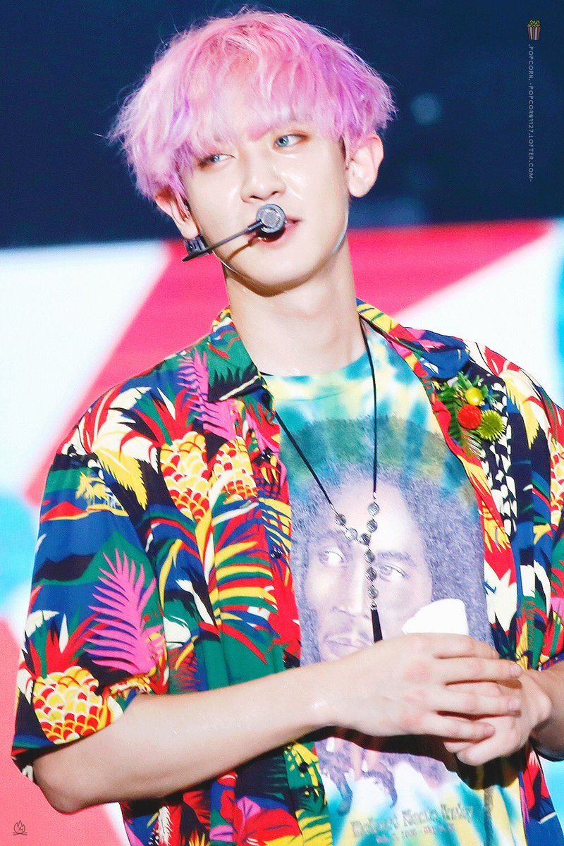 Everyone Can't Stop Staring At Chanyeol In These Blue Contacts - Koreaboo