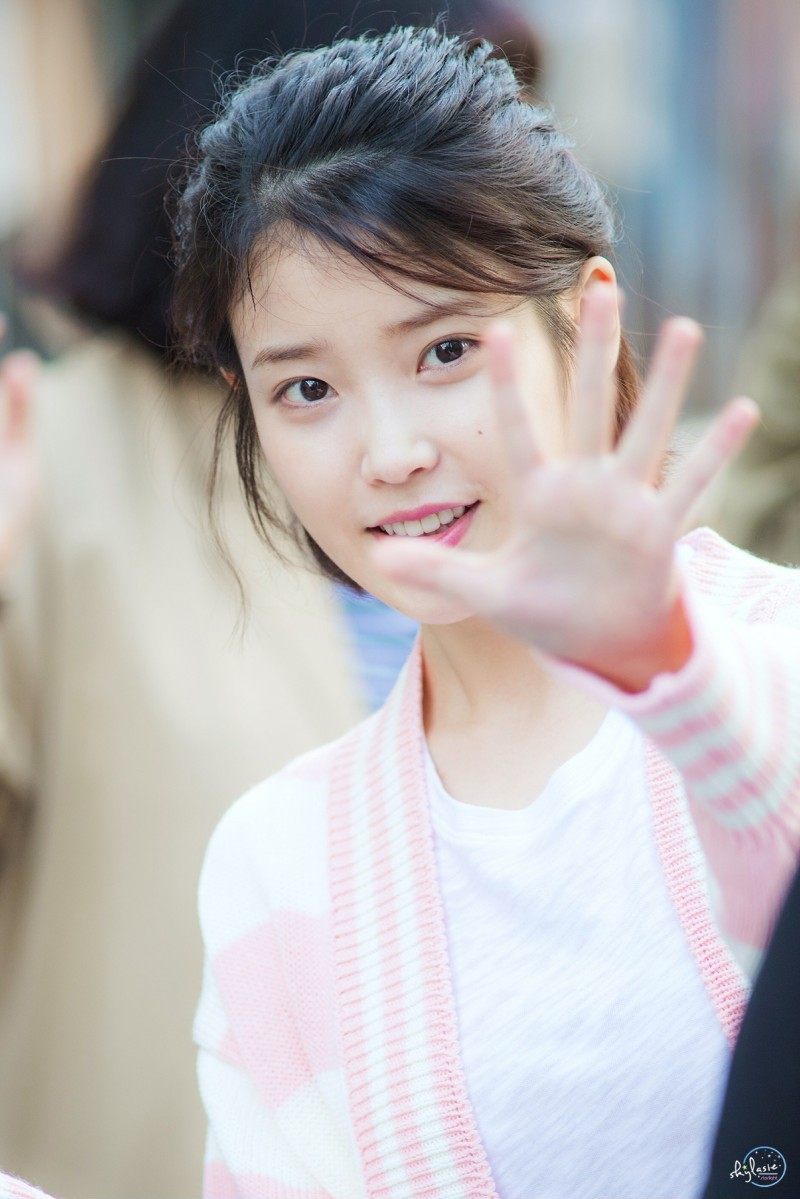 These Pictures Prove IU Has Perfected The Short Hair Style - Koreaboo