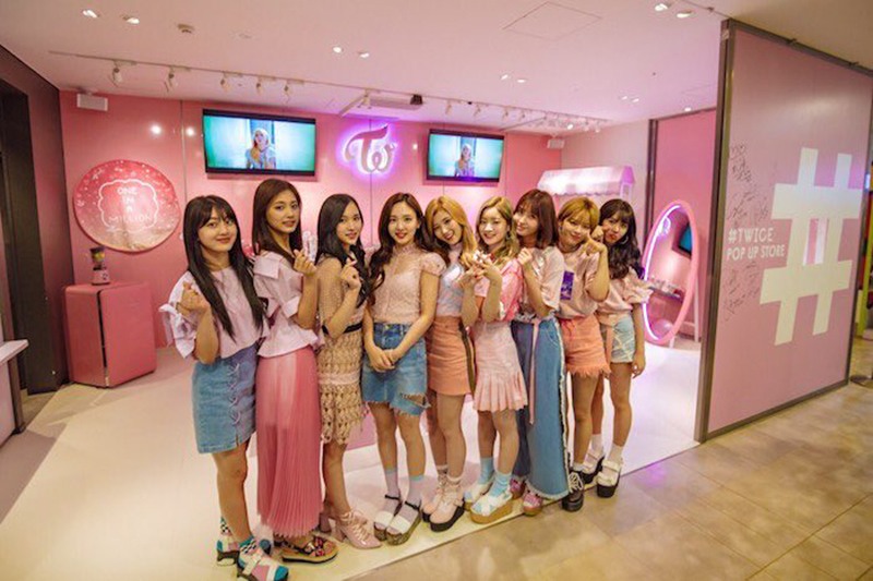 twice debut in japan