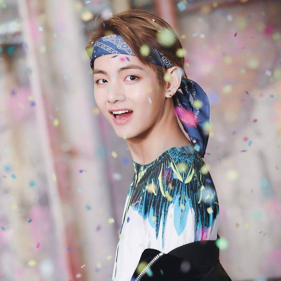 39 Times Bts V S Forehead Changed The Looks Game Forever Koreaboo