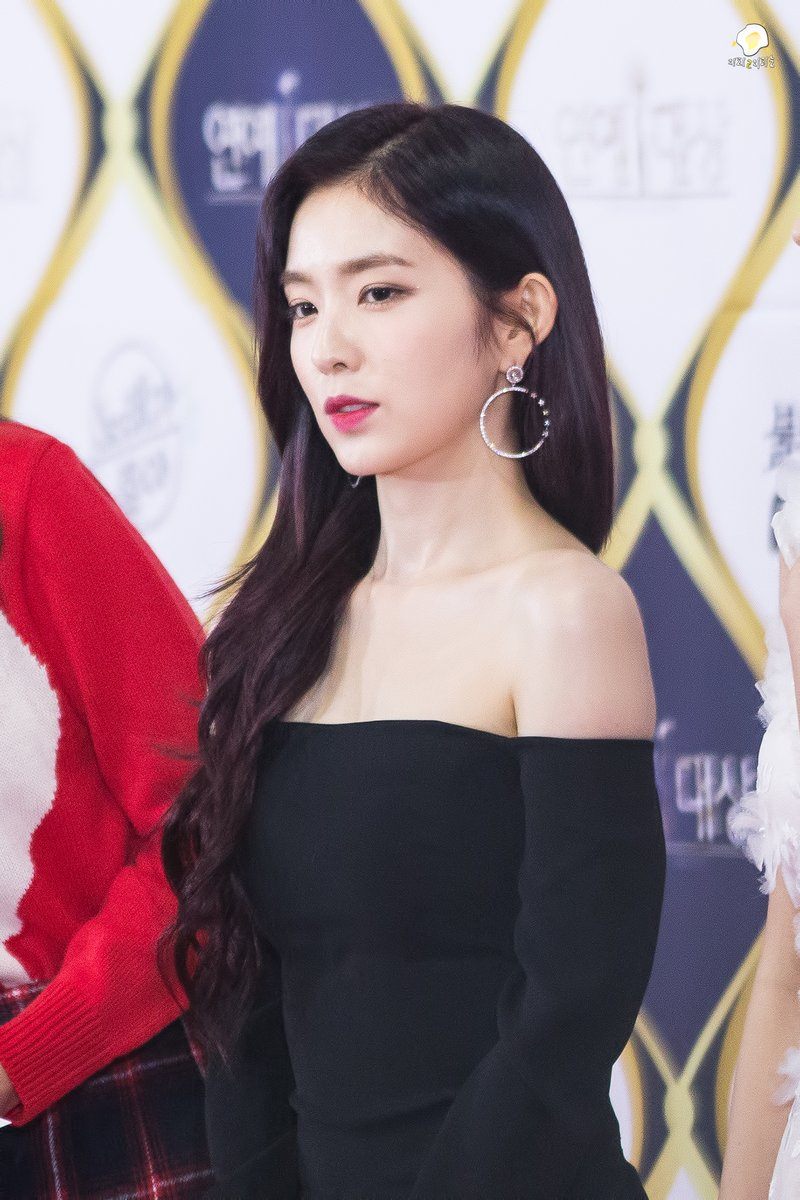 Top 10 Sexiest Outfits Of Red Velvet Irene