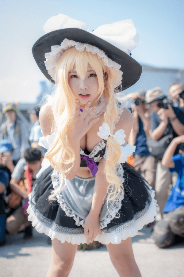 This Japanese Cosplayer Earns More In Days Than Most People Make In A Year Koreaboo