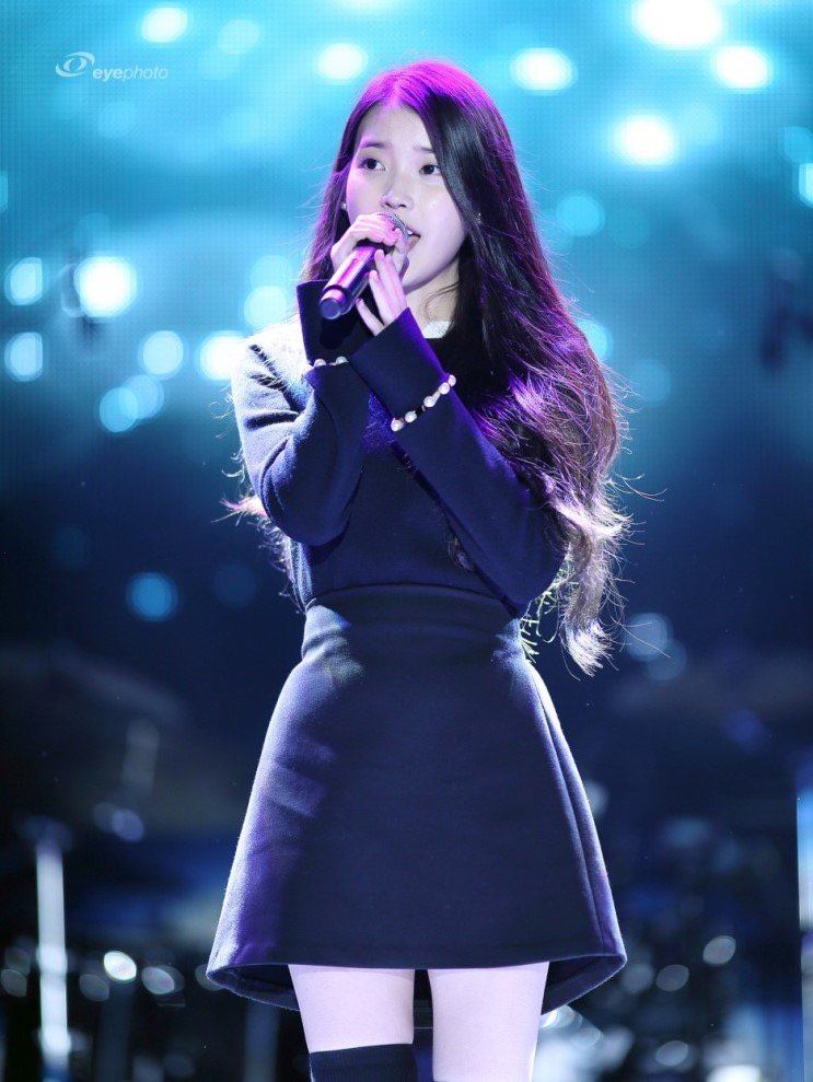 10+ IU's Most Famous Outfits That Prove She's A True Fashionista - Koreaboo