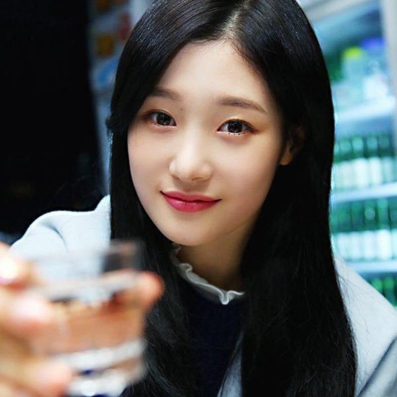 10+ Times DIA's Chaeyeon Showed How Much She Loves Alcohol - Koreaboo