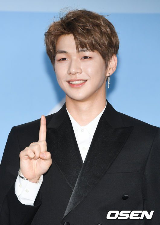 Wanna One Kang Daniel Rushed By “Sasaeng” Fan During Press Conference ...