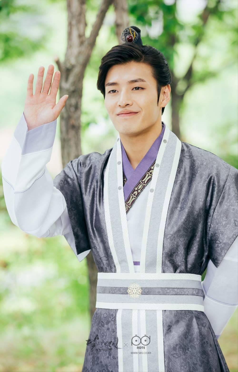 TOP 10 Sexiest K-Drama Princes We Want To Sweep Us Off Our Feet - Koreaboo