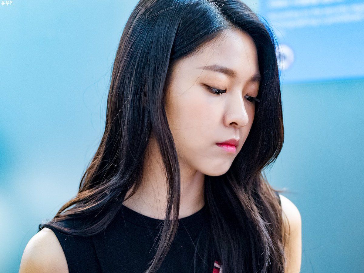 Seolhyun Is Back On A Diet After Revealing Shes Gained Some Weight