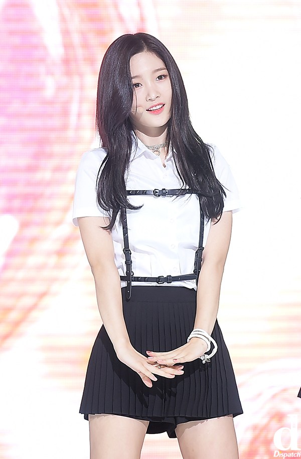 https://koreaboo-cdn.storage.googleapis.com/2017/09/chaeyeon-3.jpg