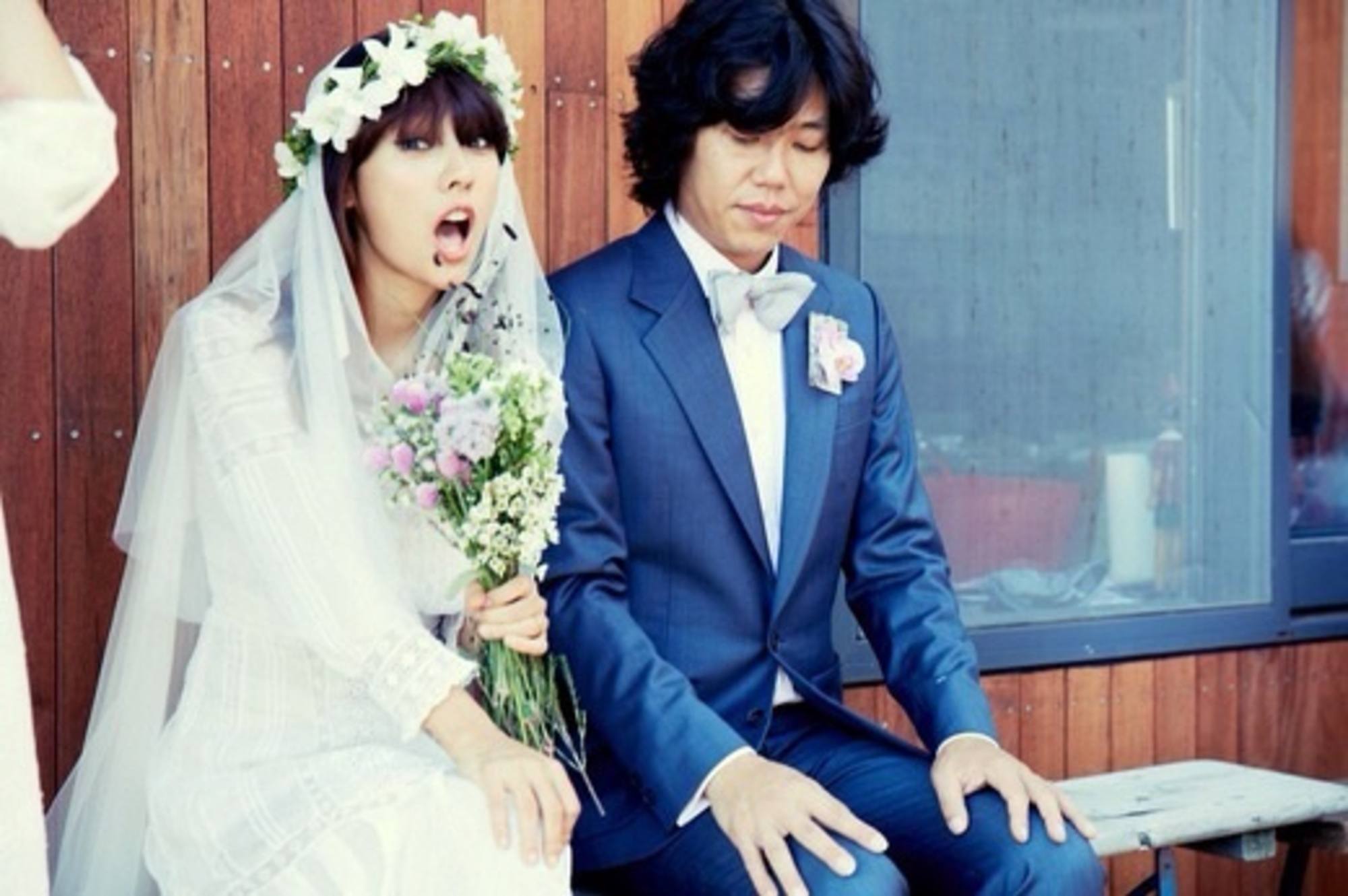 TRENDING] Song Joong Ki And Song Hye Kyo Hold Secret Wedding Photoshoot ...